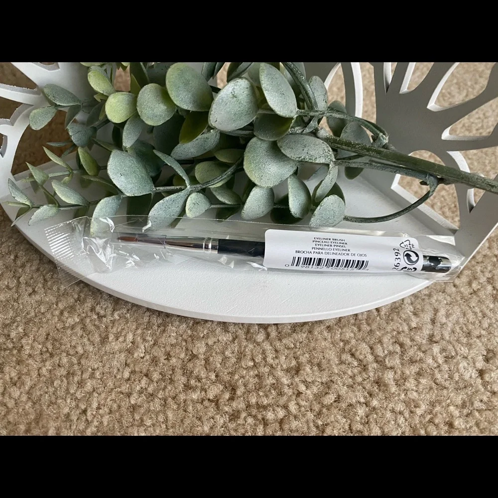 Bare Escentuals eyeliner brush